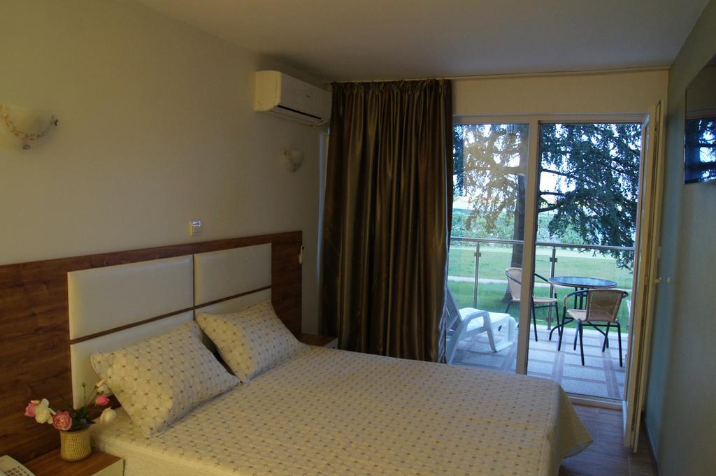 Elizabeth Dy Boutique Hotel Nesebar Room photo